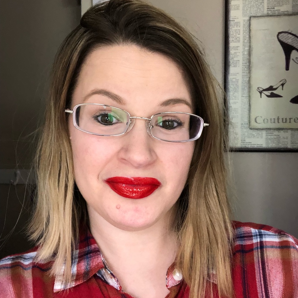 Meet your Posher, Ashlie